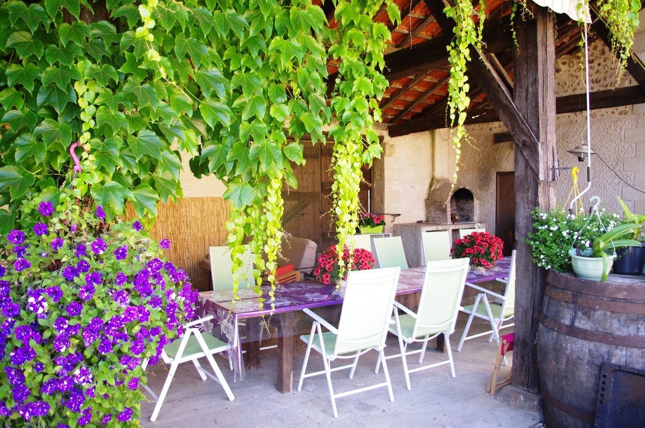 Bed and Breakfast Domaine De Potofayol Lacropte Экстерьер фото